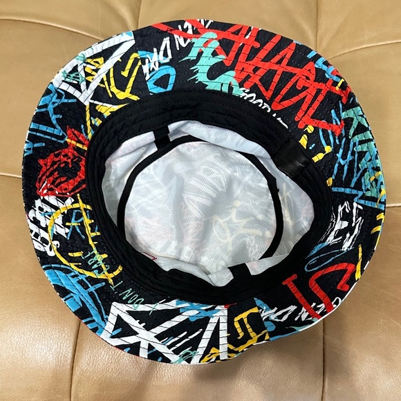 Unisex DOPE bucket hat  clean and excellent condition but no size tag - Picture 5 of 5